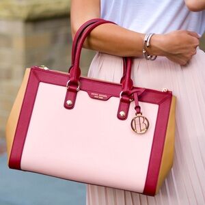 Henri Bendel West 57th Blocked Carryall